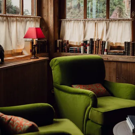 Saint-georges Relais & Chateaux מלון מגב